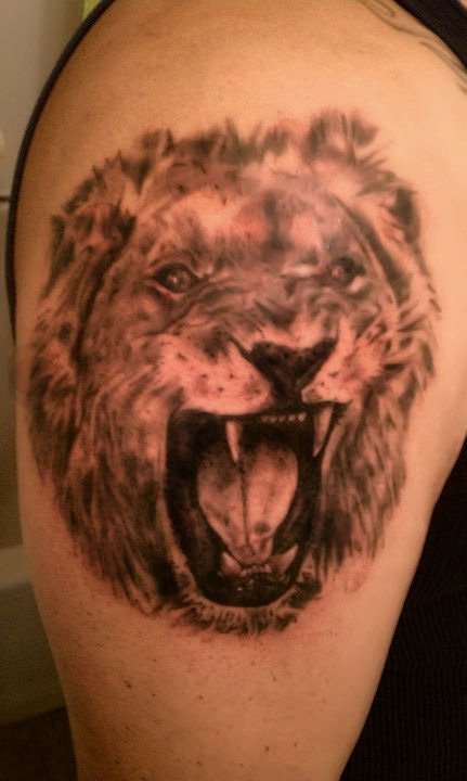 Eloys Lion Tattoo