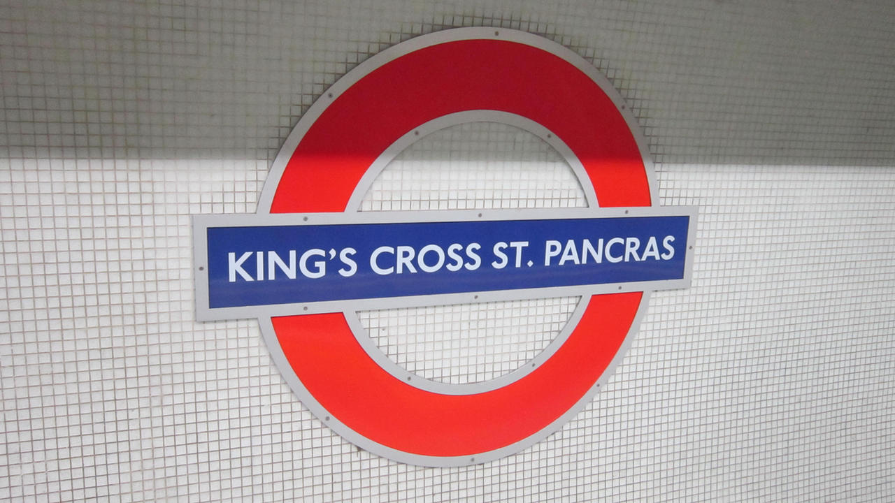 Kings Cross Reeption Sign King's Cross St. Pancras Underground Sign by BASEDCUBE95 on DeviantArt