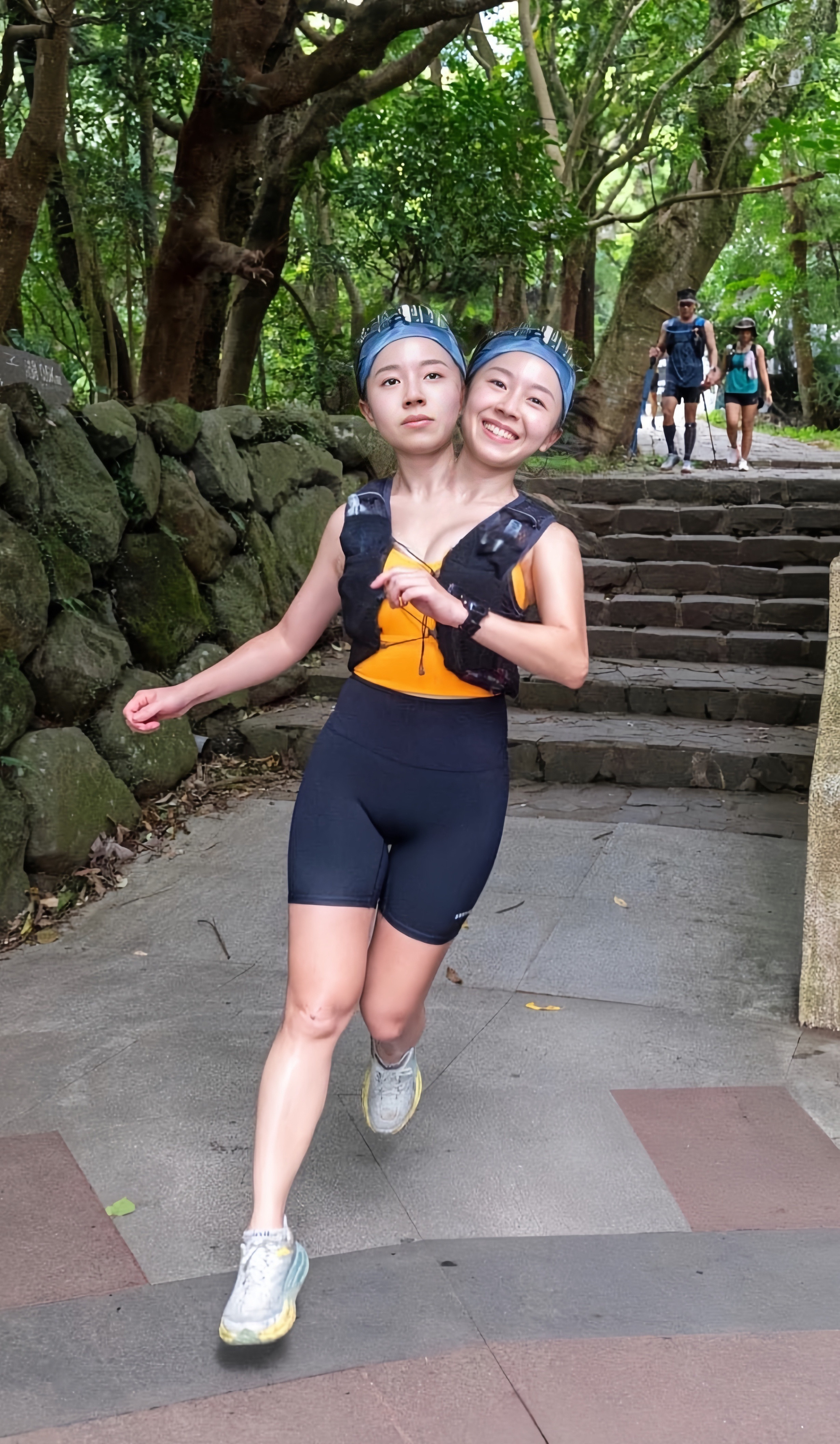 Running Rivals Girls Running sisters by a3352324 on DeviantArt