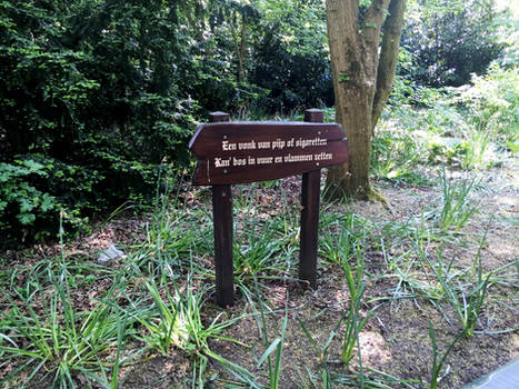 Efteling cigarette fire warning