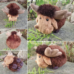 Round Critters - Moose Plush