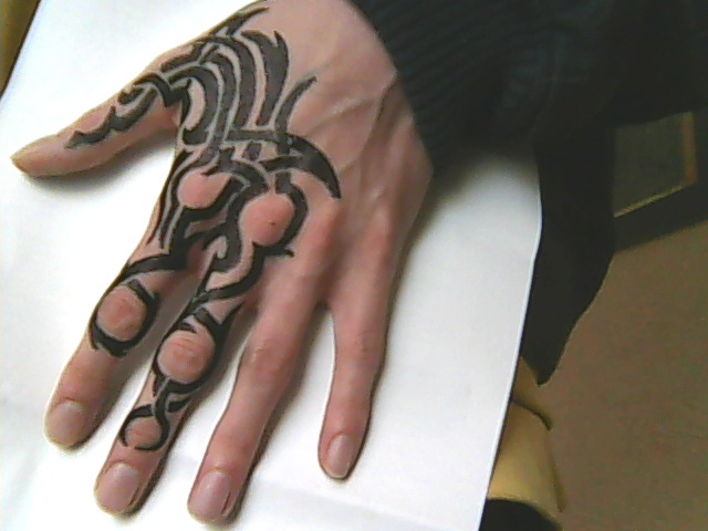 hand tattoo 5 tribal by Chromone on DeviantArt hand tattoo 5 tribal by Chromone on DeviantArt