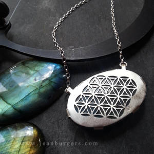 Flower of Life Labradorite Pendant