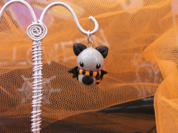 HALLOWEEN CUTE BAT pendant