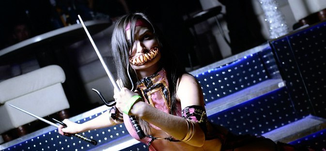 Mortal Kombat Mileena cosplay by aretasan