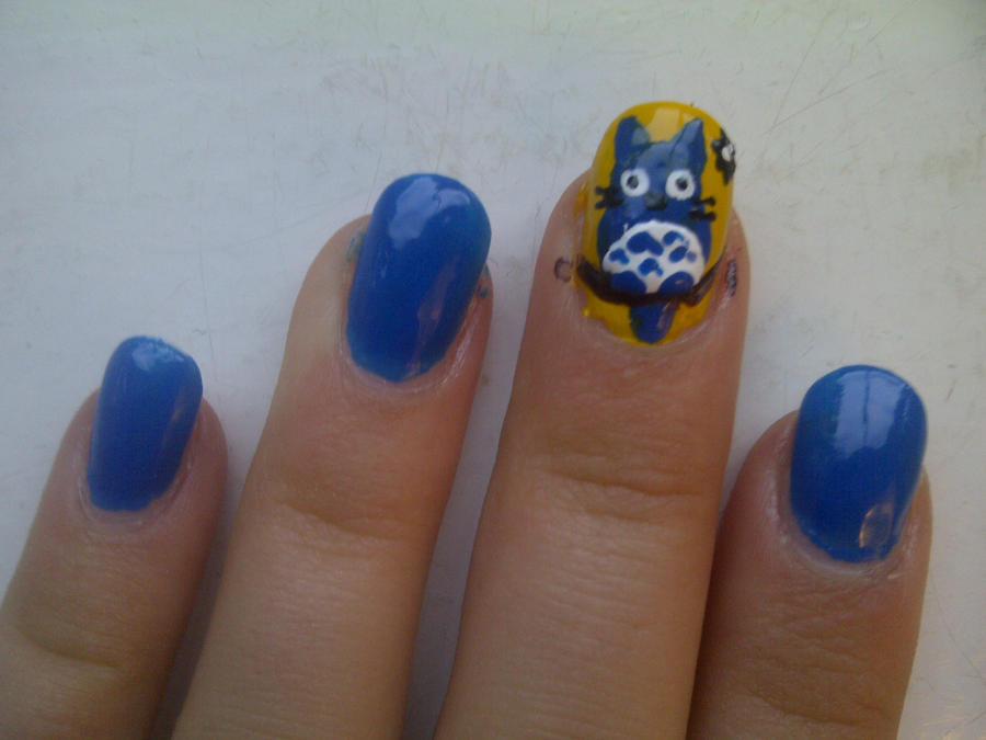 nails totoro