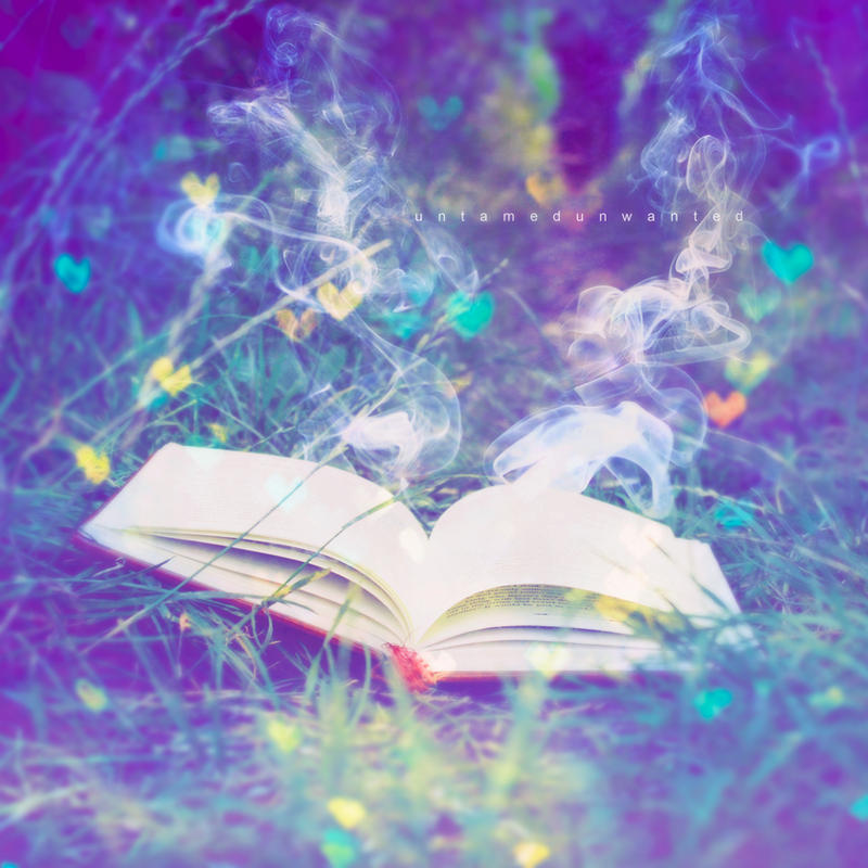 Аватарка книги. Волшебная книга. Раскрытая книга. Сказочная книга. Книга волшебства.