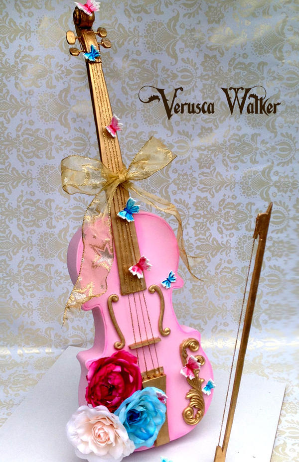 3D Violin Cake by Verusca