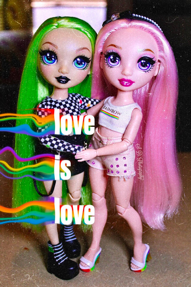 the instagram jade and bella 😱  Rainbow fashion, Fashion dolls