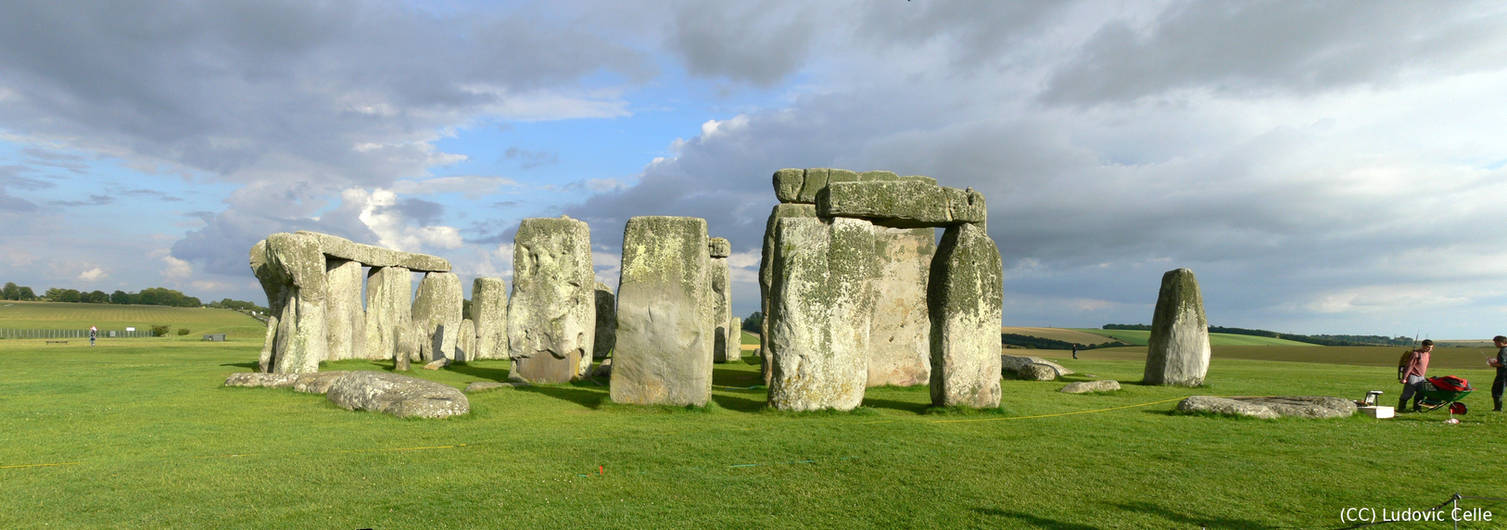 UK - Stonehenge panorama