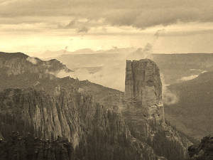 Chimney Peak (bw)