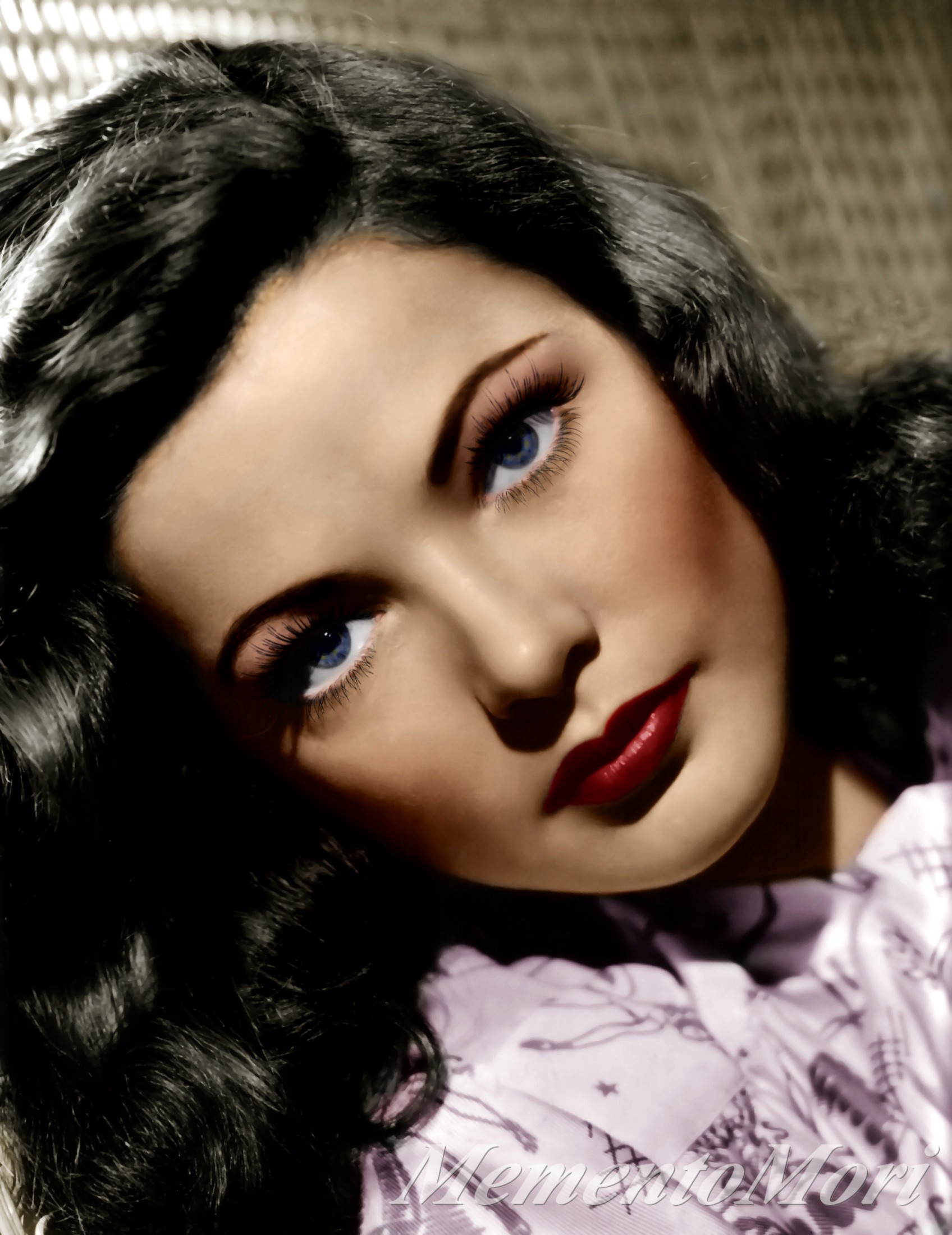 Gene Tierney Close up