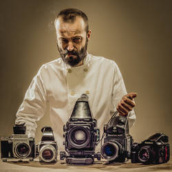 A Portraitist Without a Full Frame