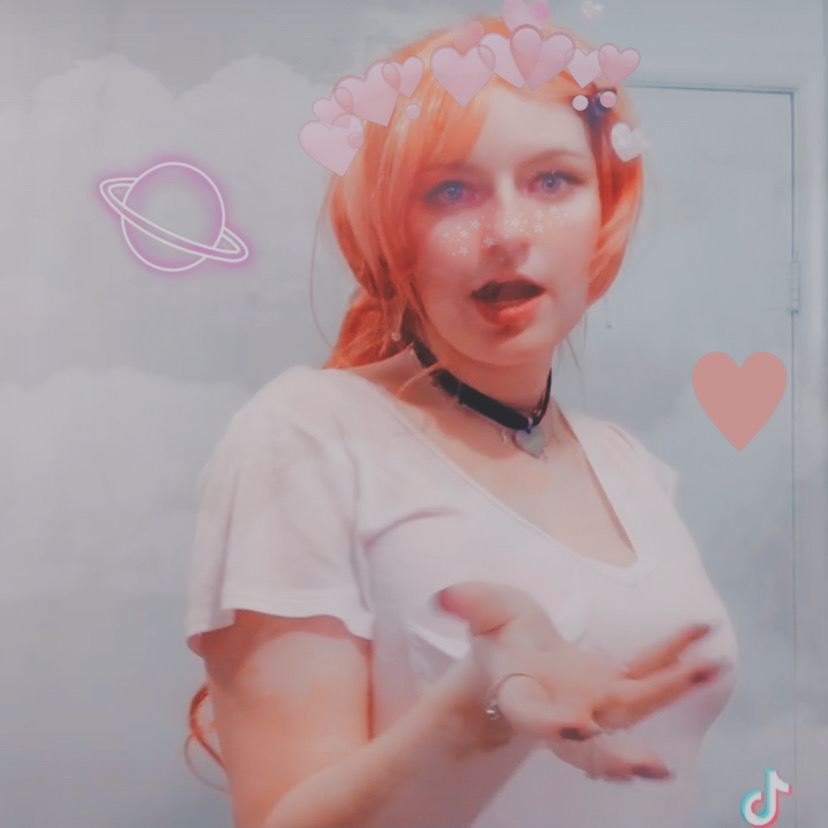 Female Leon Kuwata Cosplay