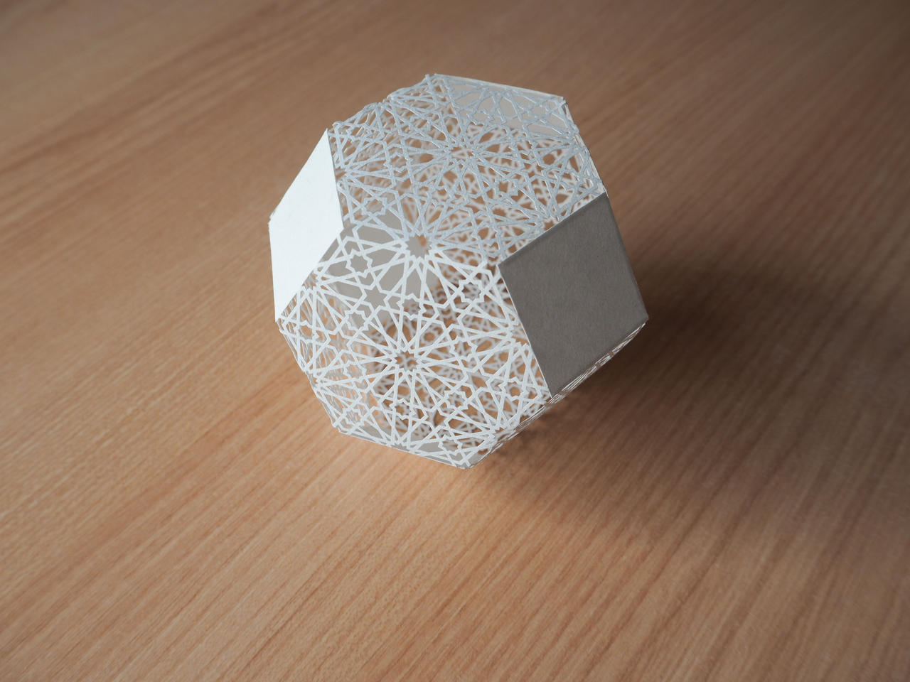 Islamic geometry paper cut polyhedron sculpture by novenaculebra on ...