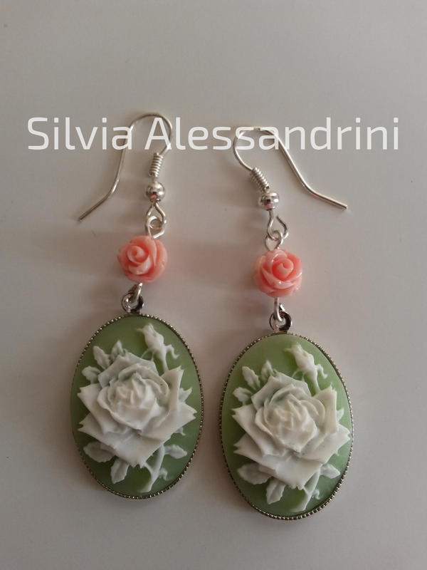 Green and pink roses earrings