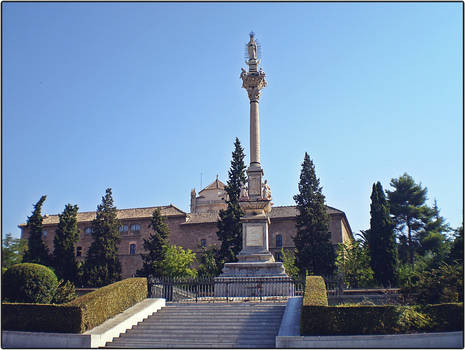 Fray Leopoldo monument I