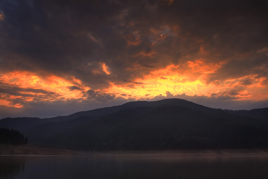 lake sunrise