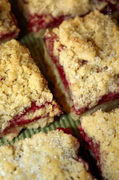 Raspberry Crumble Bars