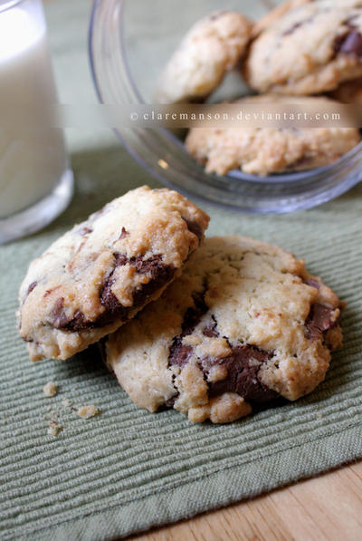 Nutella Stuffed Chocolate Chunk Cookies