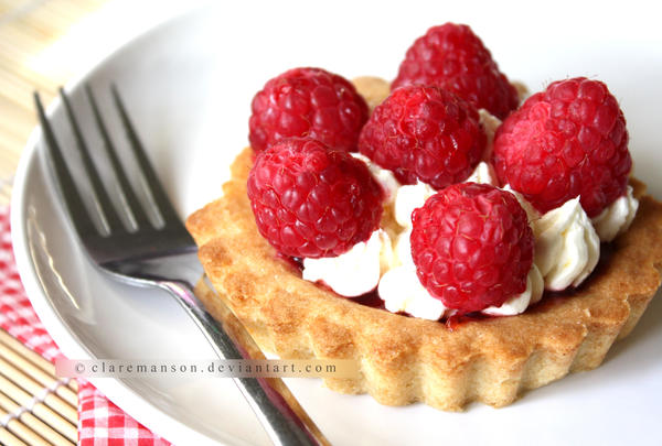 Raspberry and Lemon Cream Cookie Tart