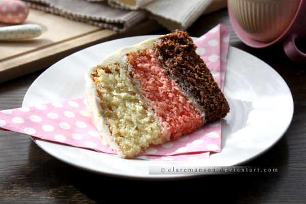 Neapolitan Cake (+Recipe)