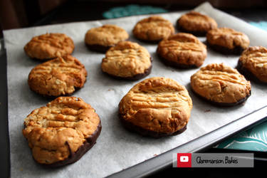 Peanut Butter Cookies (+YouTube Recipe)