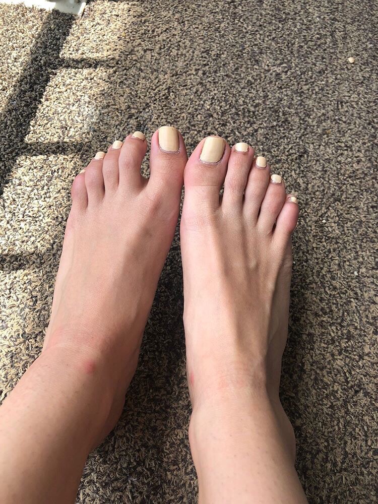 Pictures of pretty toes