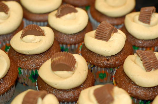 Peanut Butter Cup Cupcakes