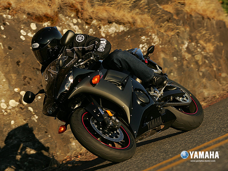 black YZF-R6