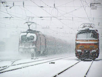 Railjet in Koma'rom in snow