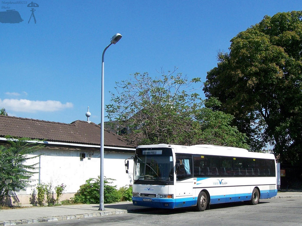 Ikarus bus by arsenixc on DeviantArt