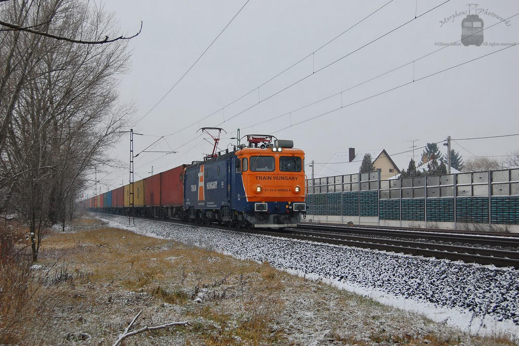 40 0582 with container train in Gyorszentivan