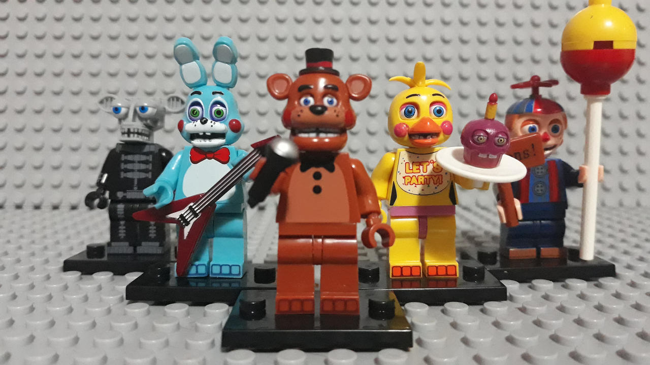 Lego Five Nights at Freddy's 2 (good version) by sirkobestar on