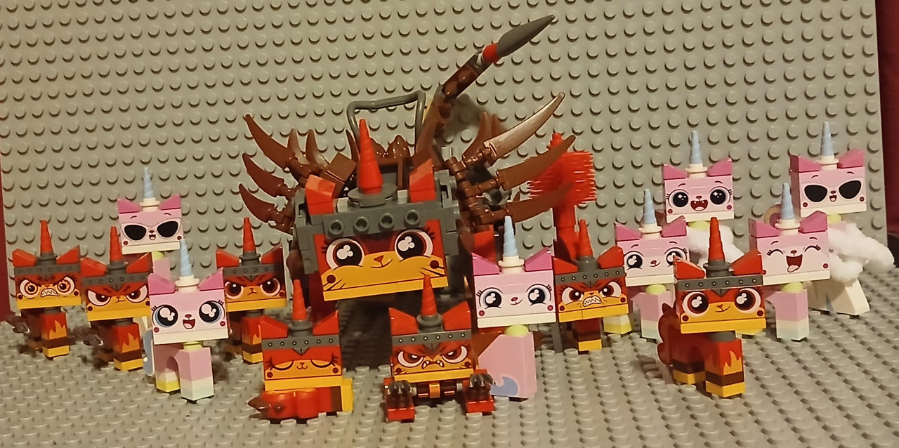 The Lego Movie Unikitty Angry @ LEGO SDCC 2018 The LEGO Movie 2