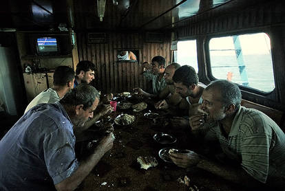 fishermen-lunch