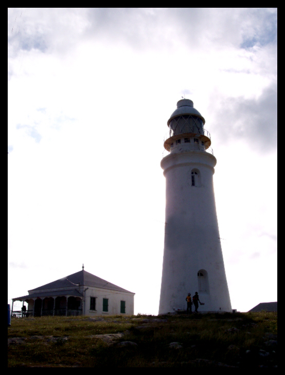 San Salvador: Lighthouse I