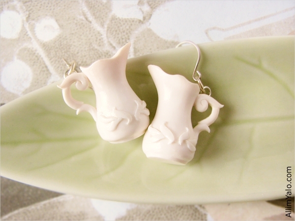 Two pretty Creamer Earrings