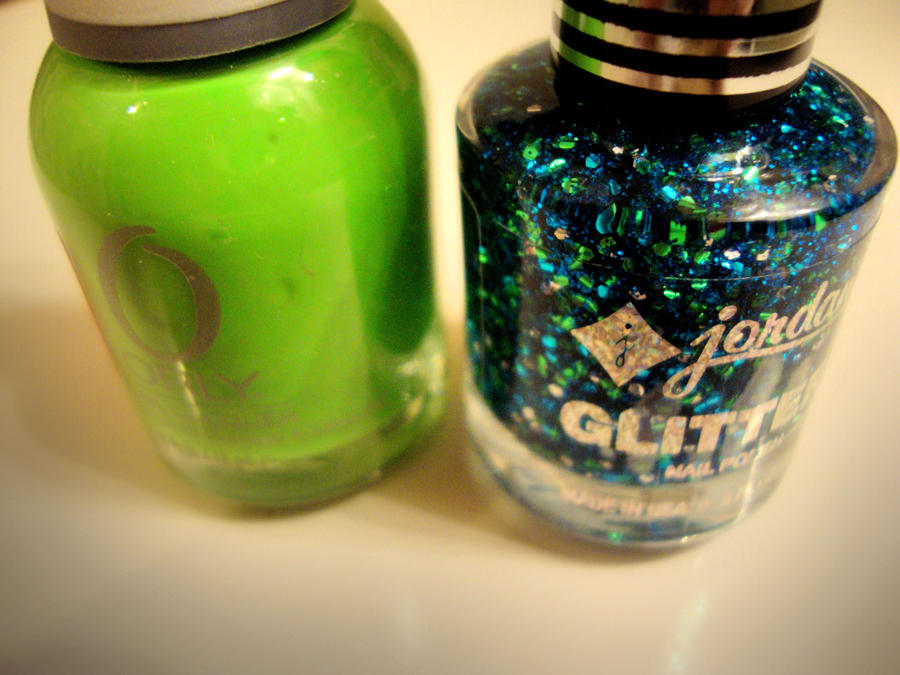 Macro: Nail Polish - Orly and Jordana glitter