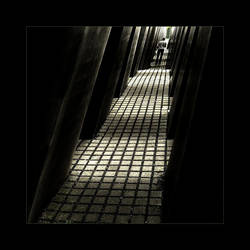 Human labyrinths ..