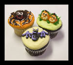 Halloween Cupcakes Part II by theshaggyturtle