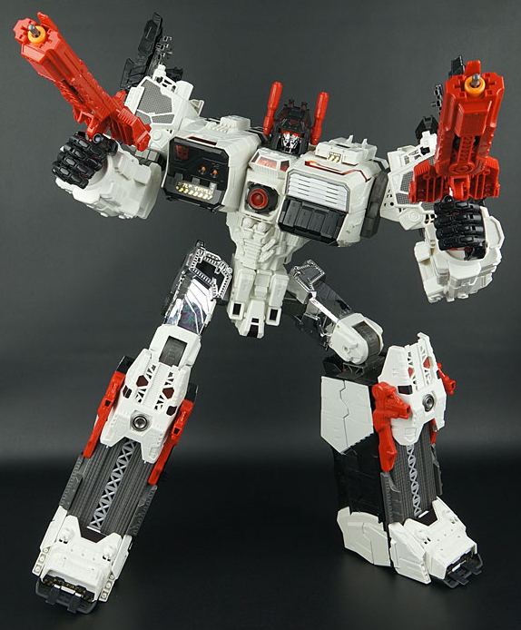 Transformers Generations Titan Class Metroplex by OptimusHunter29 on ...
