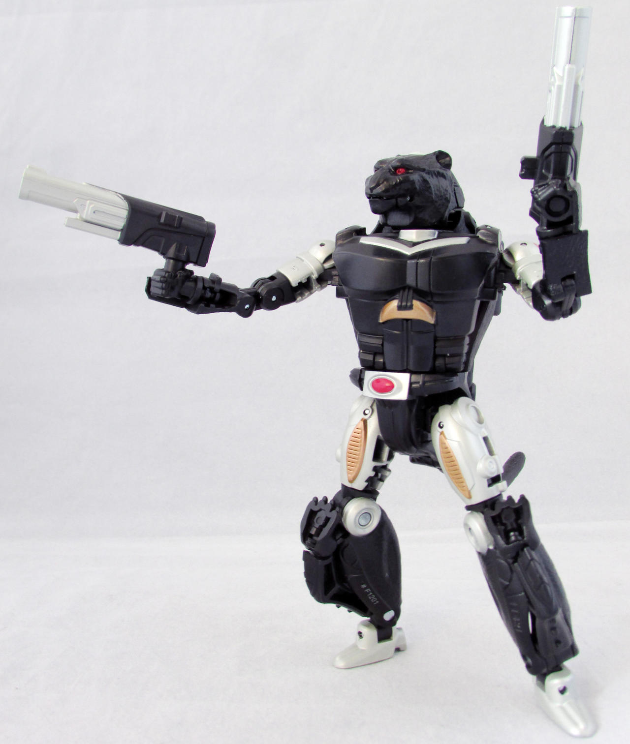 Transformers Kingdom Deluxe Covert Agent Ravage by OptimusHunter29 on ...