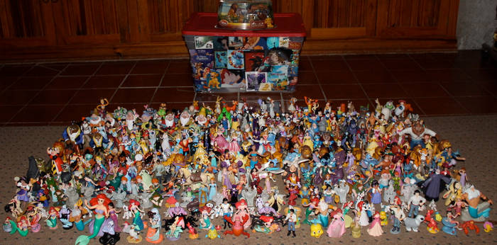 Disney Figurine Collection 2012