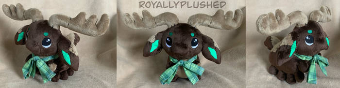 Pacapillar comm plush