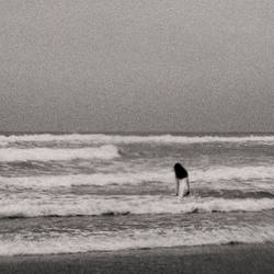 lost you between the waves by HaruNiji