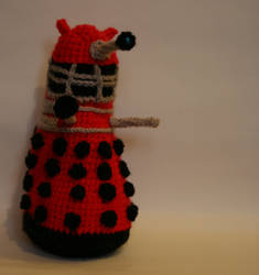 Dalek of crochetted goodness 2