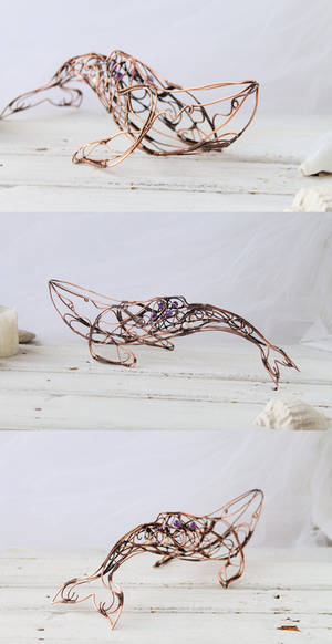 Wire wrapped Whale sculpture