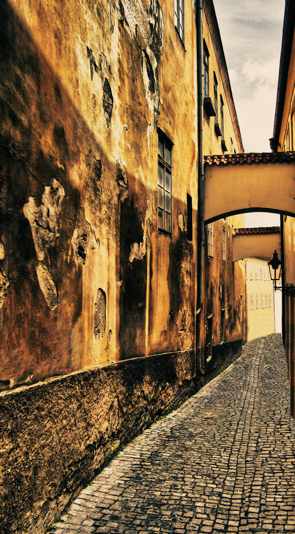 Wall of thousand glances