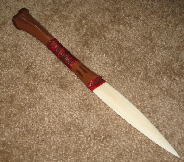 Brown + red bone fur knife 2